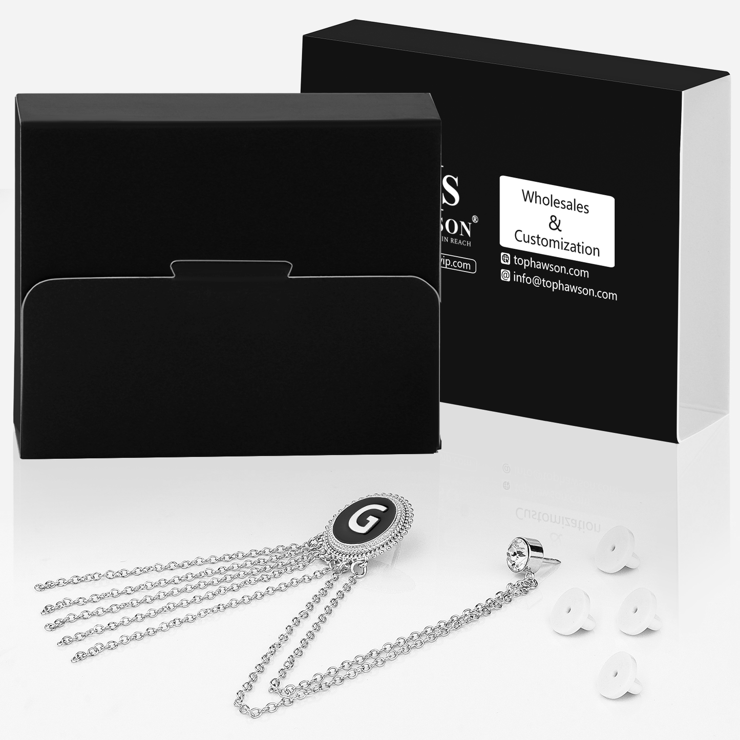 Broche de solapa con cadena con inicial en tono plateado para trajes de hombre