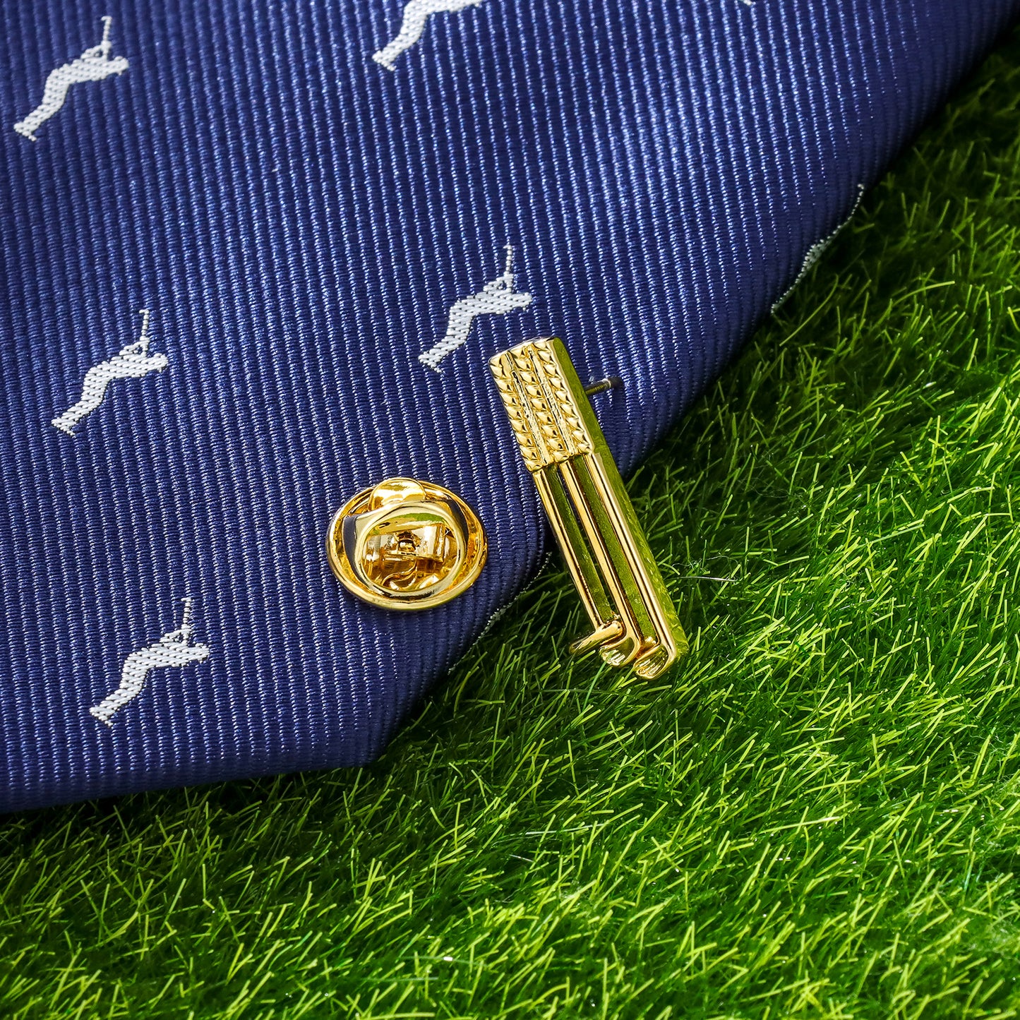 Golf club set brooches for men