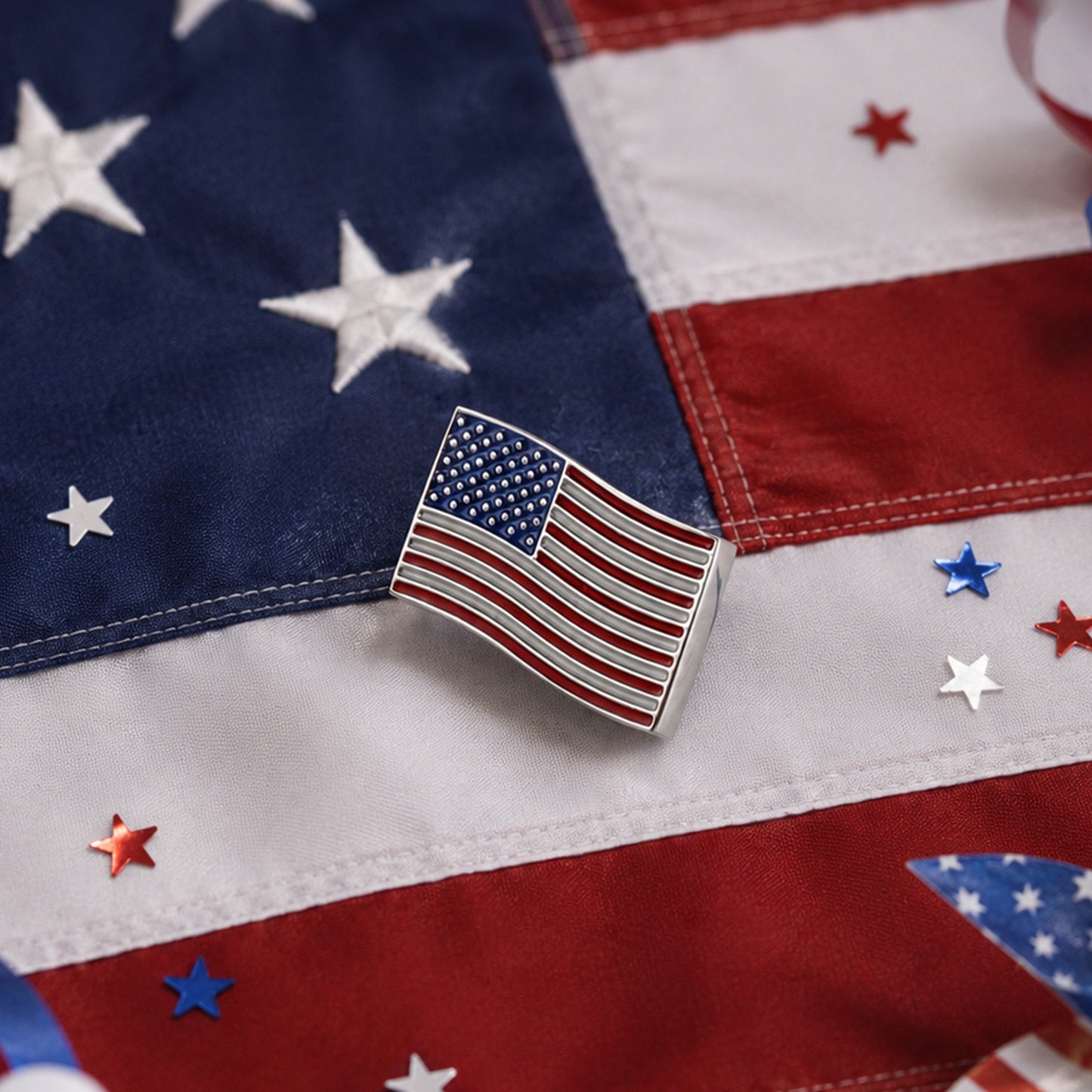 USA Flag Lapel Pin 0.9" x 0.75"  | Dynamic Waving Design