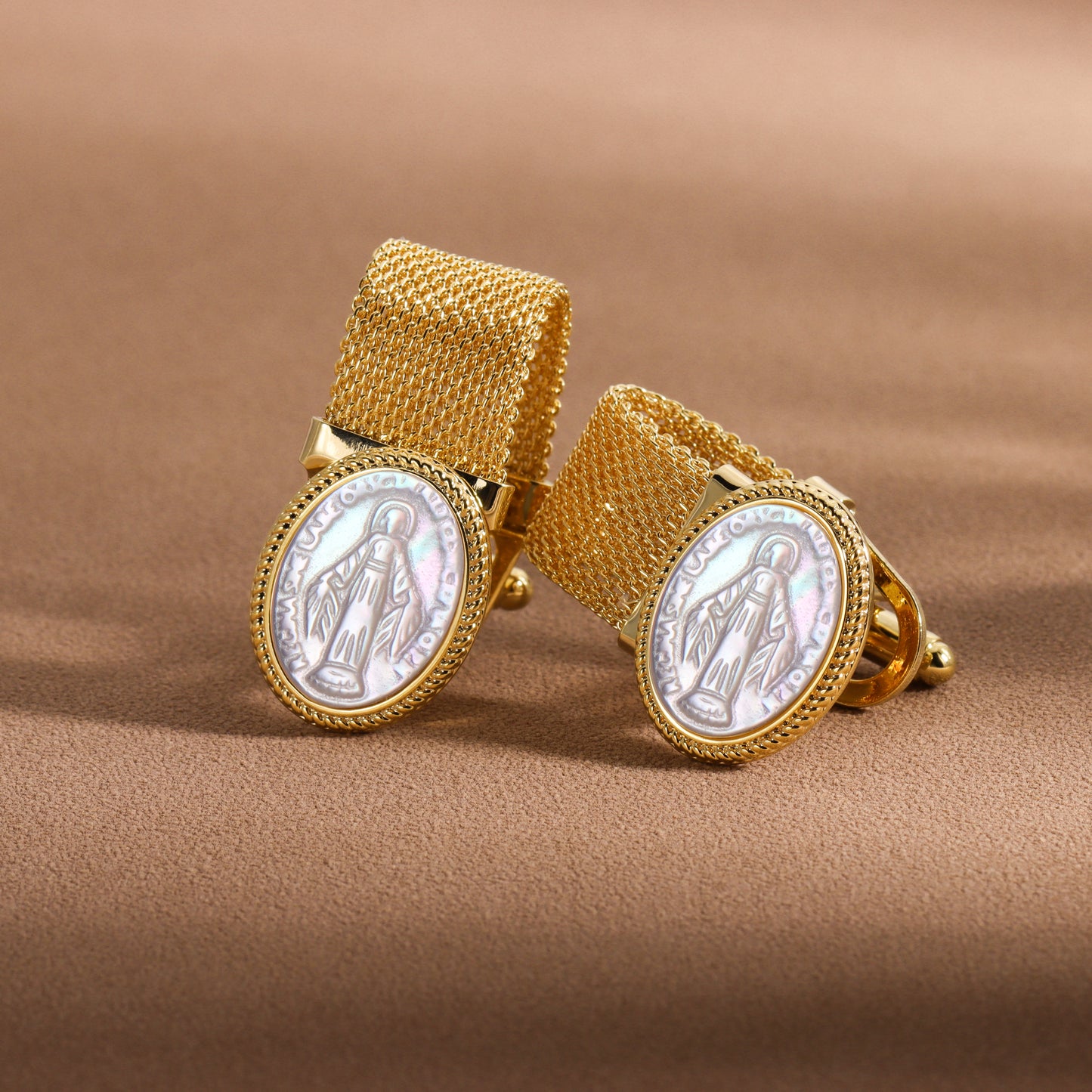 HAWSON Religious Cufflinks with Chain