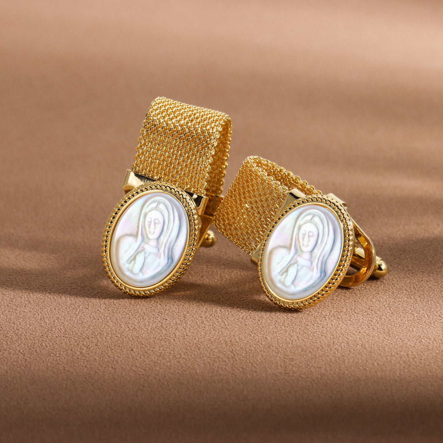 HAWSON Religious Cufflinks with Chain