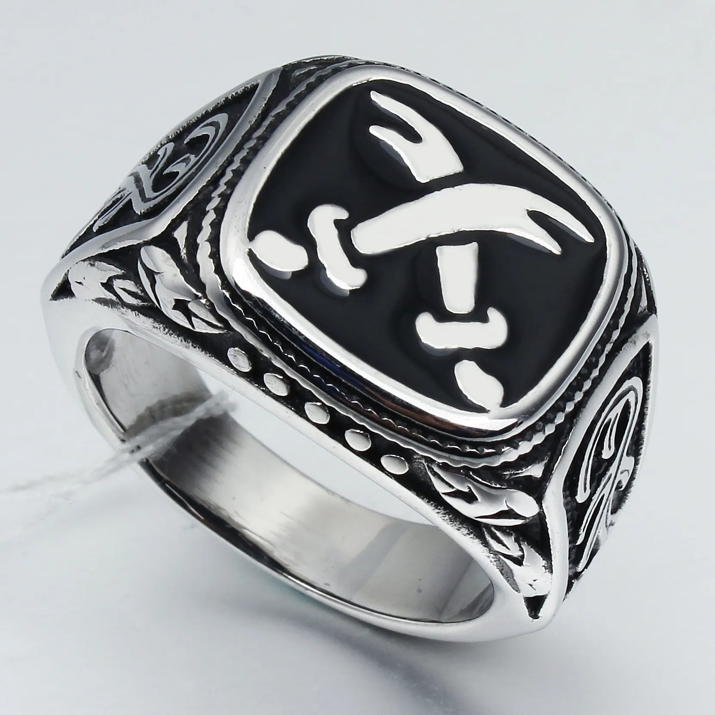 Vintage Gothic & Punk Rings – Detailed Textured Silver Designs
