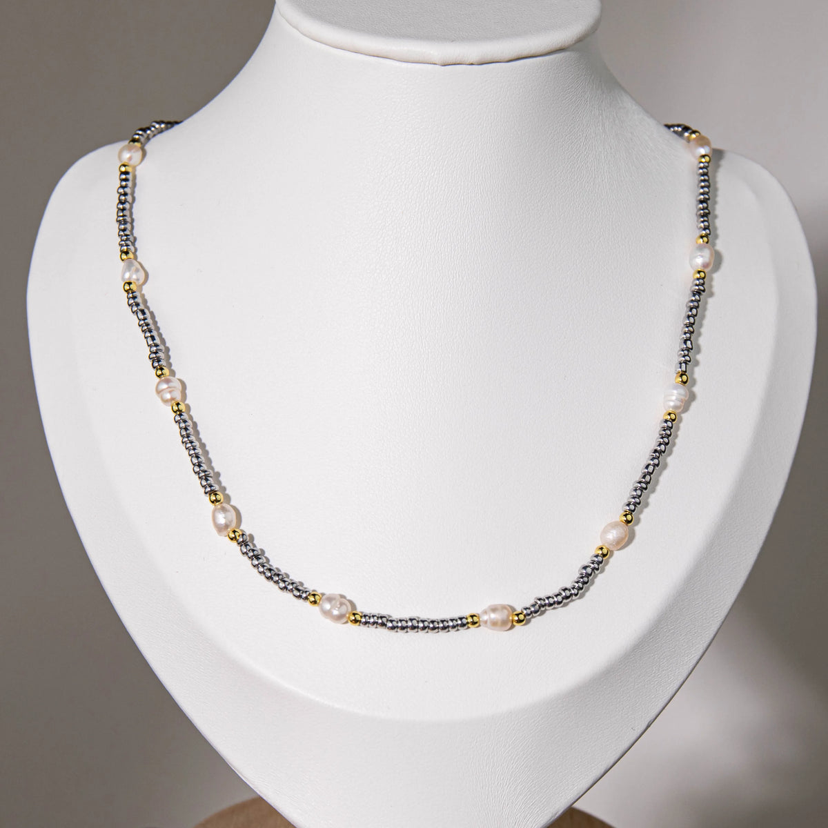 Wholesale 8Pcs Mixed Seed Bead & Pearl Layered Necklace Set | Hawson
