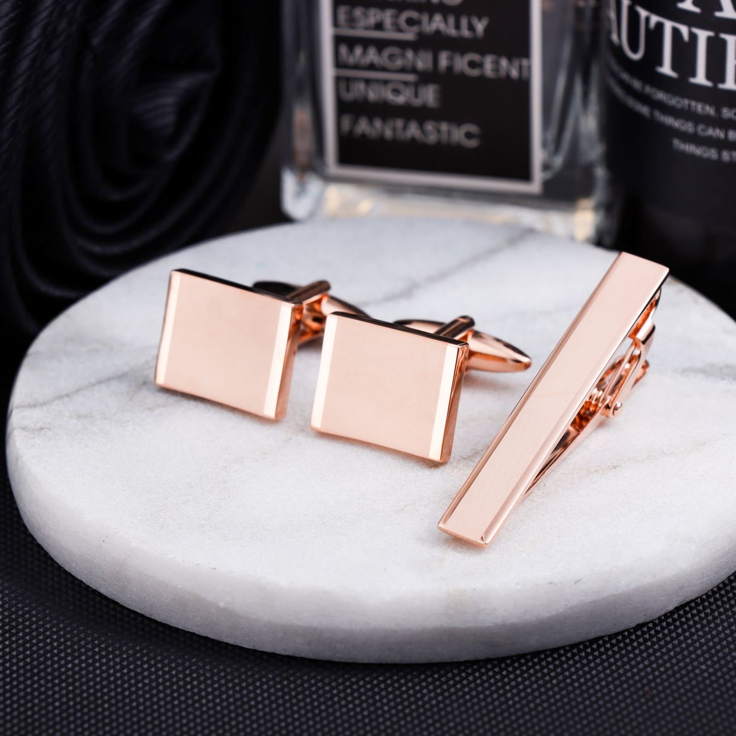 HAWSON Metal Shiny Cufflinks and Tie Clip Set