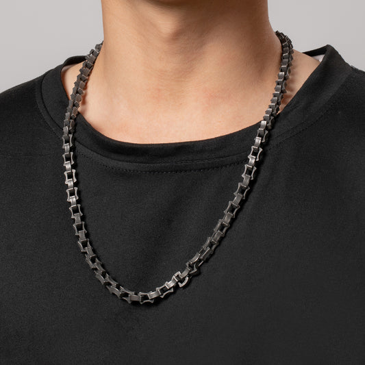 Male model wearing HAWSON 97.6g gothic chain necklace